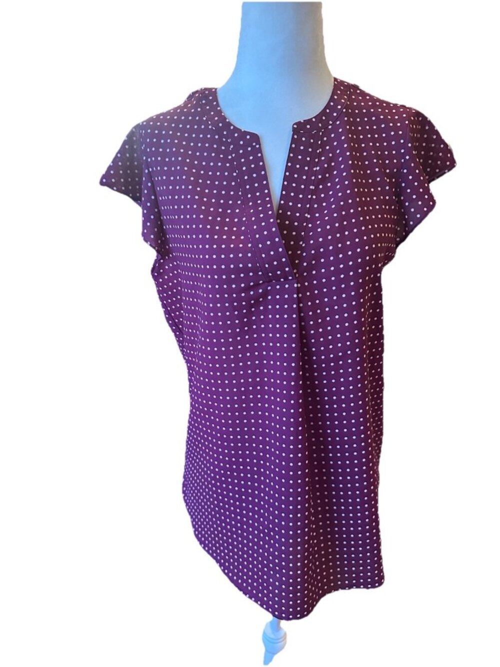 J Cream Purple Cream Polka dot Size 6 Cap Sleeve Flowy Blouse